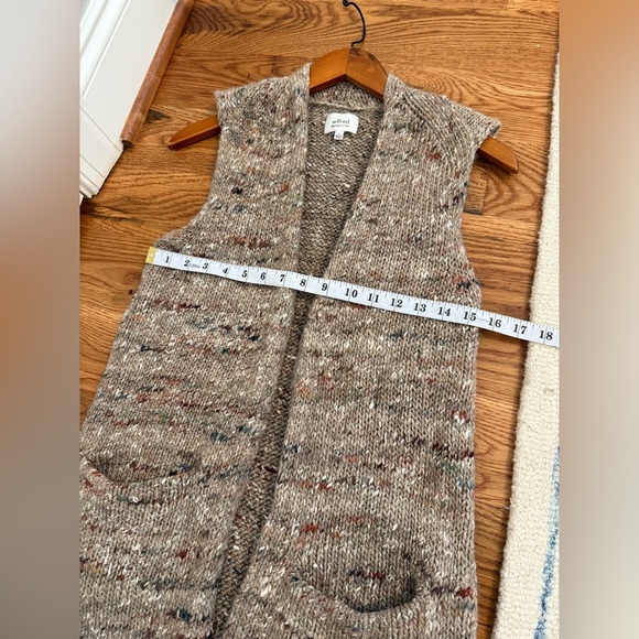 Aritzia Wilfred Dunkirk Wool Alpaca Blend Sweater Tan Brown Vest Size Small - Picture 9 of 10